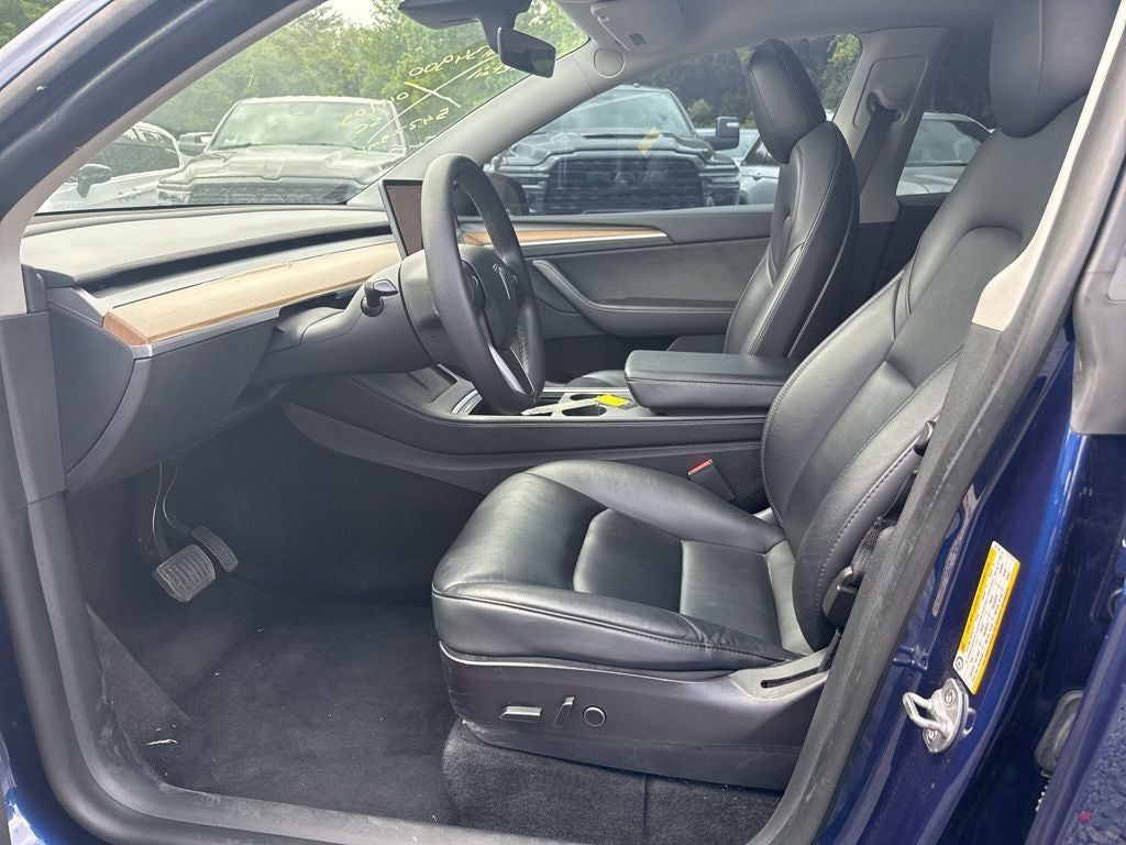 2022 Tesla Model Y Long Range Dual Motor All-Wheel Drive