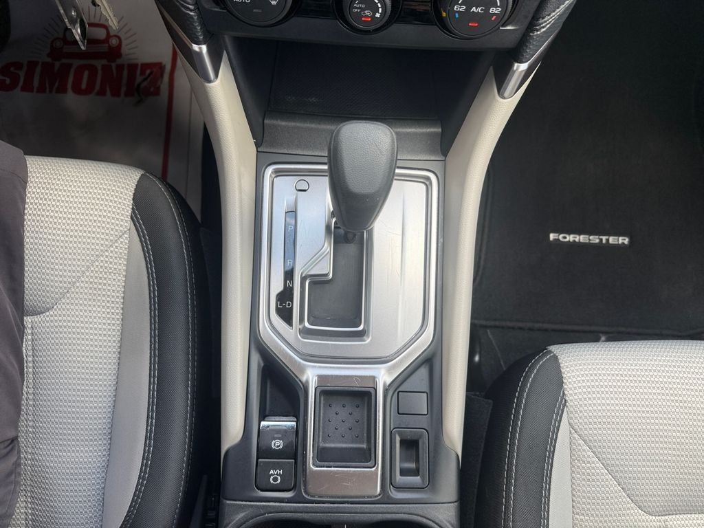 2023 Subaru Forester Base