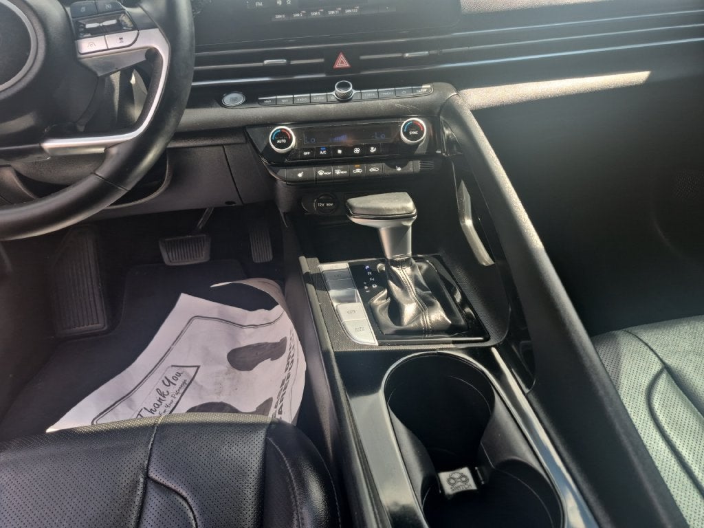 2022 Hyundai Elantra Limited