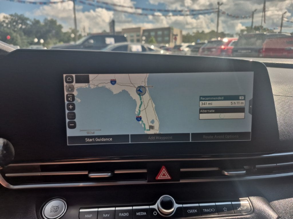 2022 Hyundai Elantra Limited