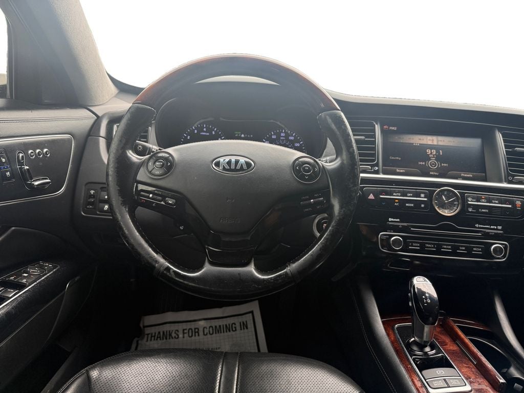 2015 Kia K900 Luxury
