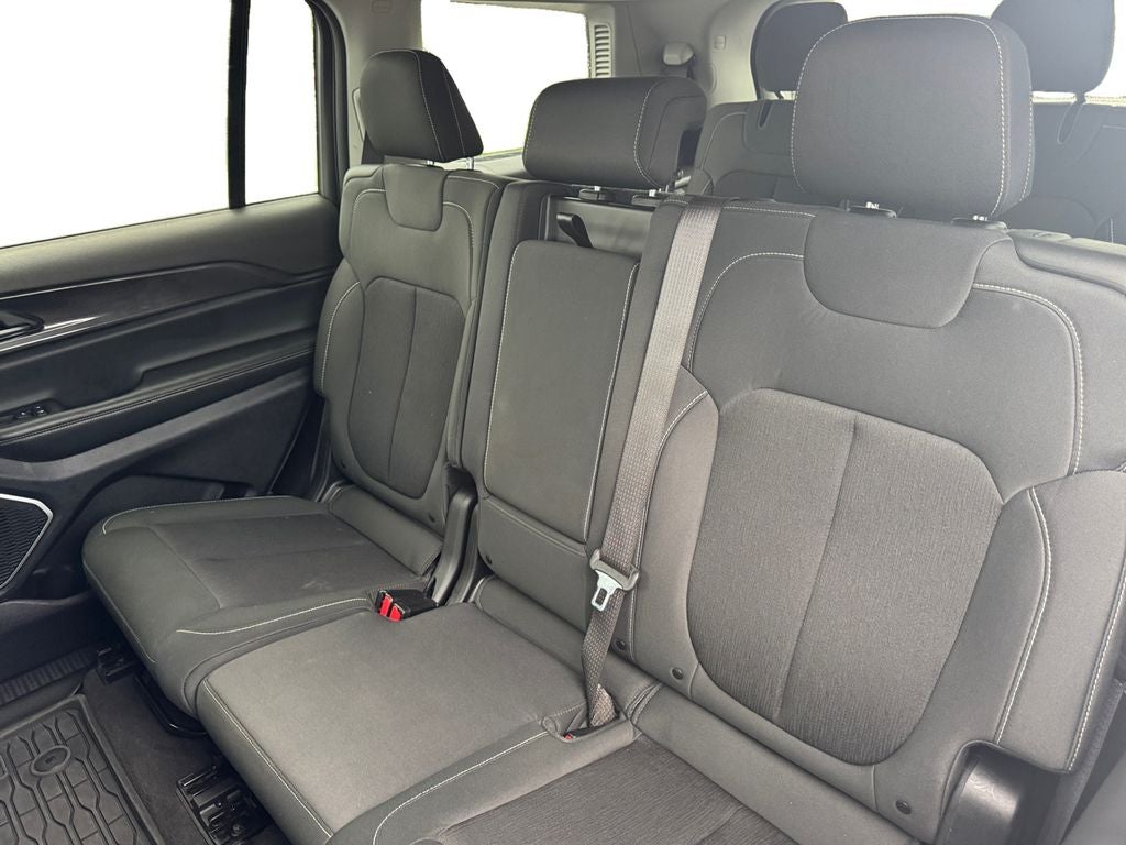 2021 Jeep Grand Cherokee L Laredo