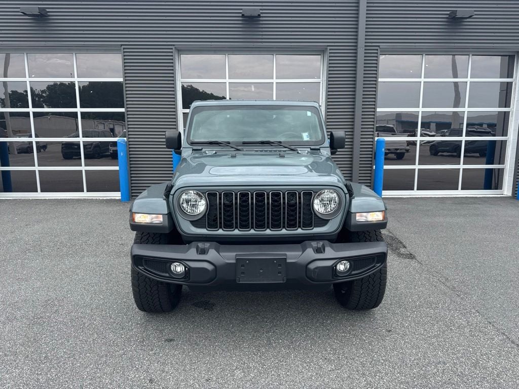 2025 Jeep Gladiator Nighthawk