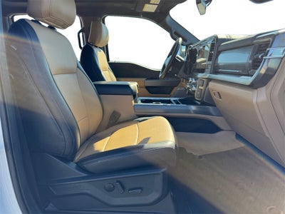 2025 Ford F-350SD Lariat