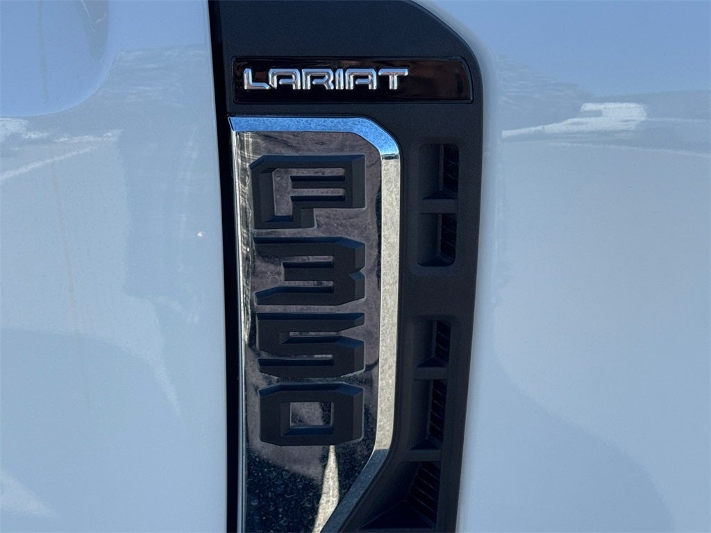 2025 Ford F-350SD Lariat