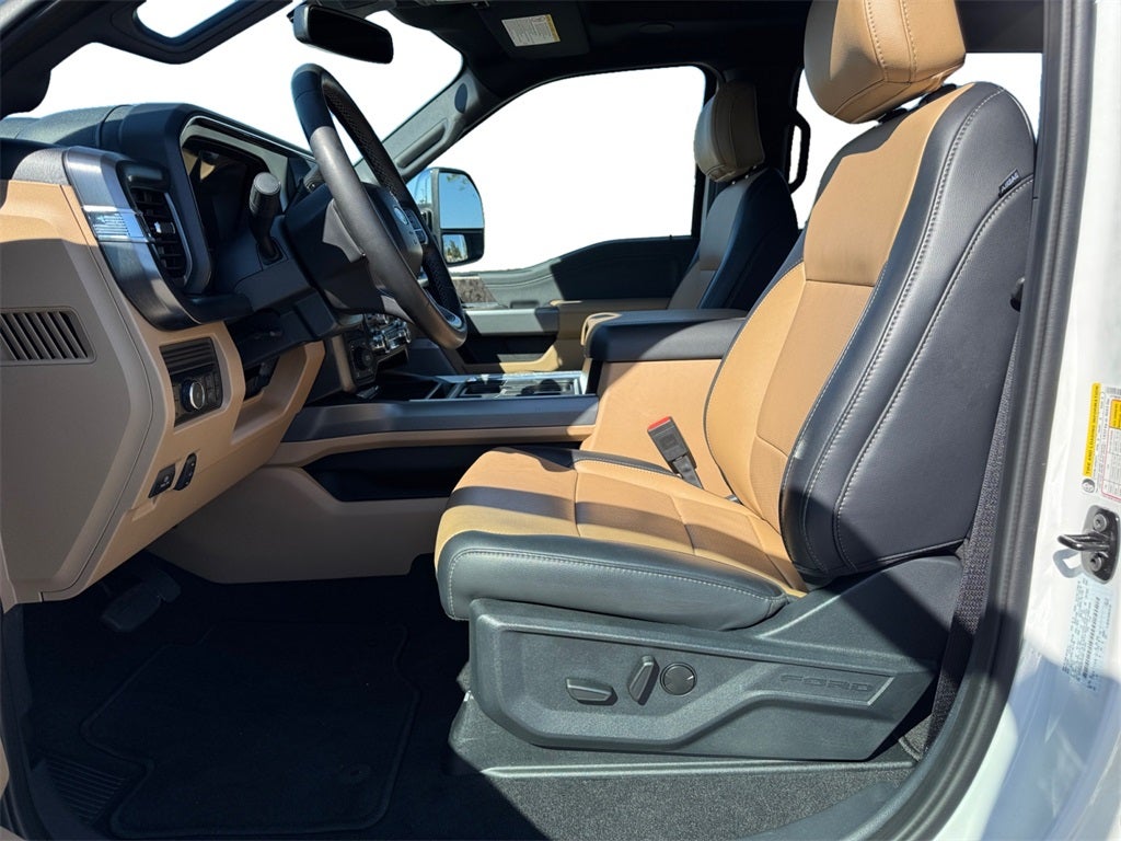 2025 Ford F-350SD Lariat