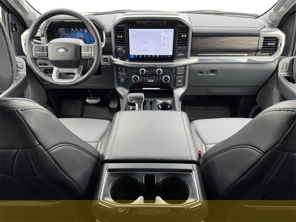 2025 Ford F-150 Lariat 5.0 V8