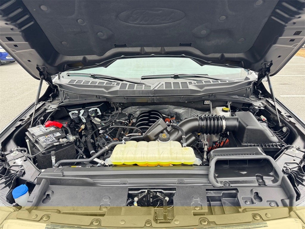 2025 Ford F-150 Lariat 5.0 V8