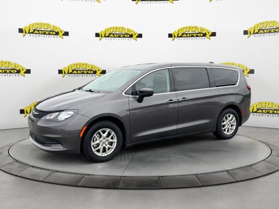 2023 Chrysler Voyager LX