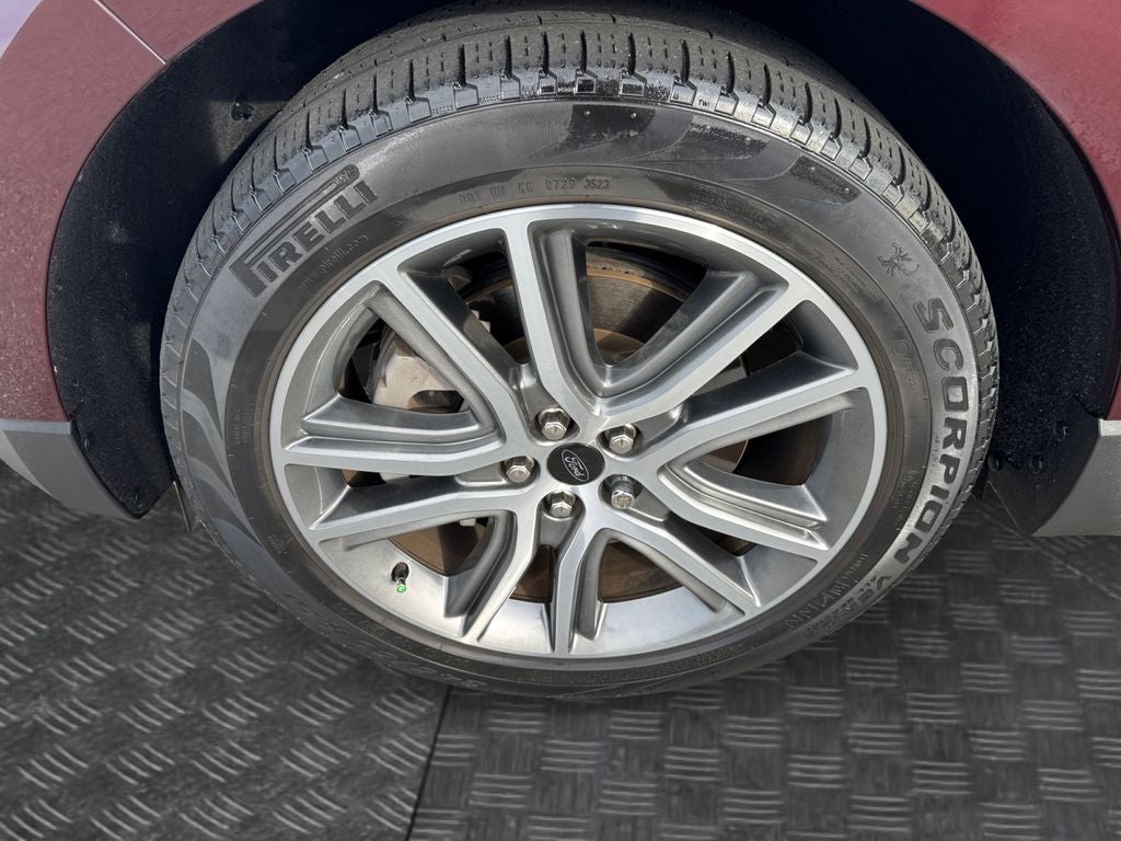 2024 Ford Edge Titanium