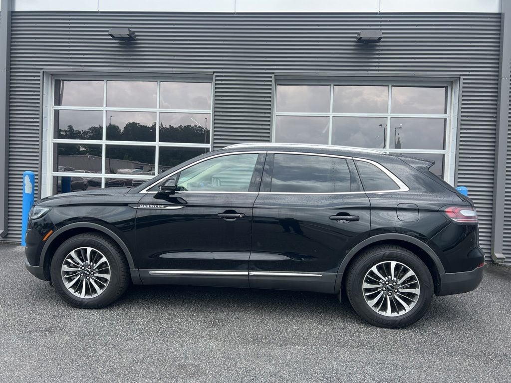 2022 Lincoln Nautilus Standard
