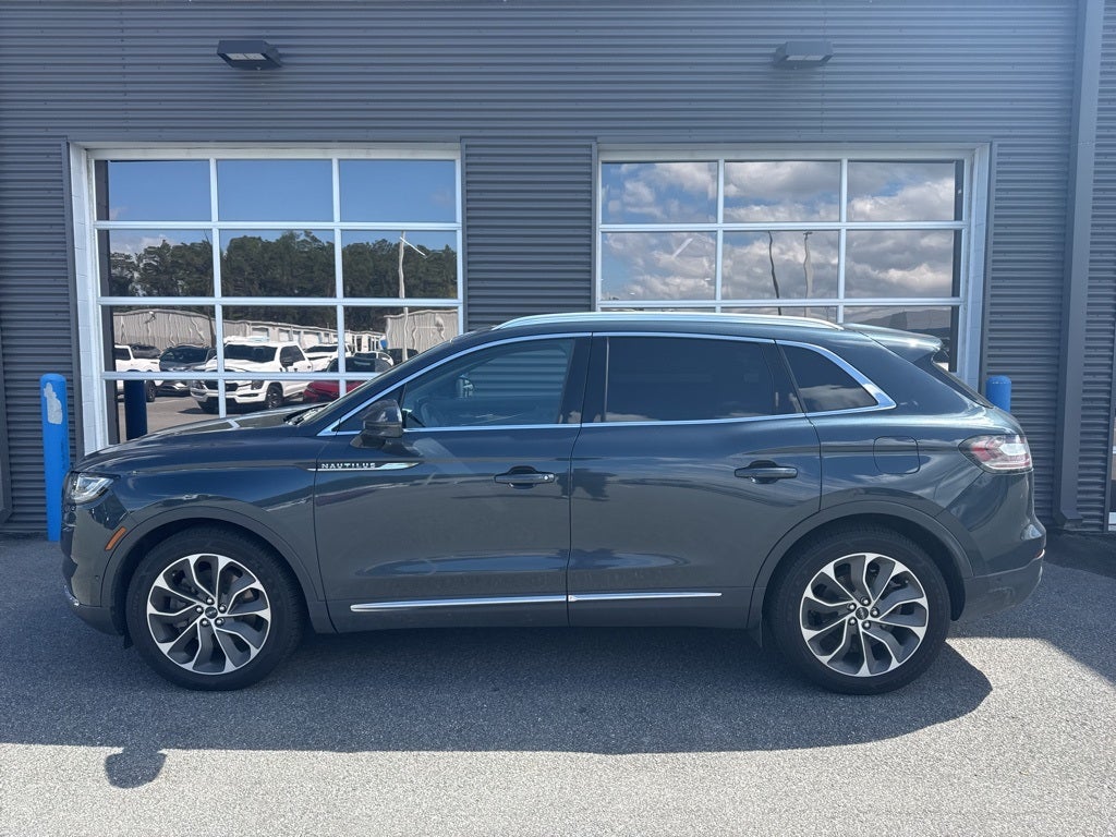 2021 Lincoln Nautilus Reserve