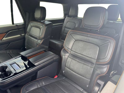 2022 Lincoln Navigator Black Label