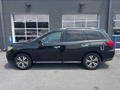 2019 Nissan Pathfinder SV