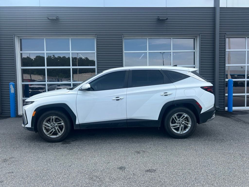 2025 Hyundai Tucson SE