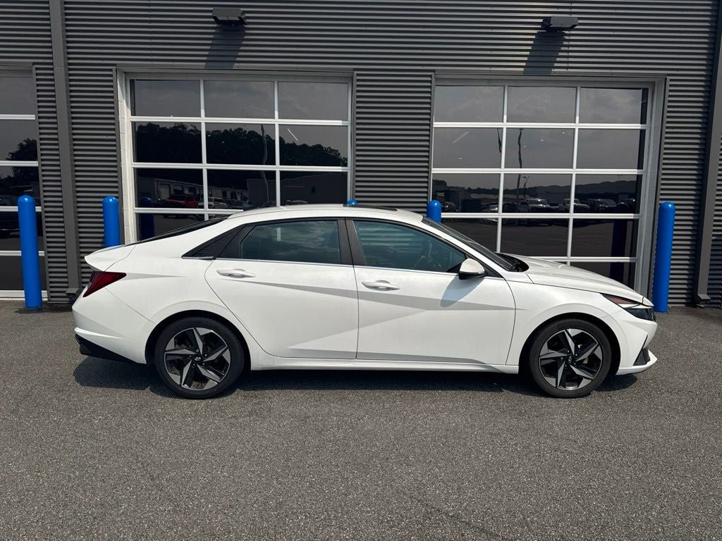 2022 Hyundai Elantra Limited